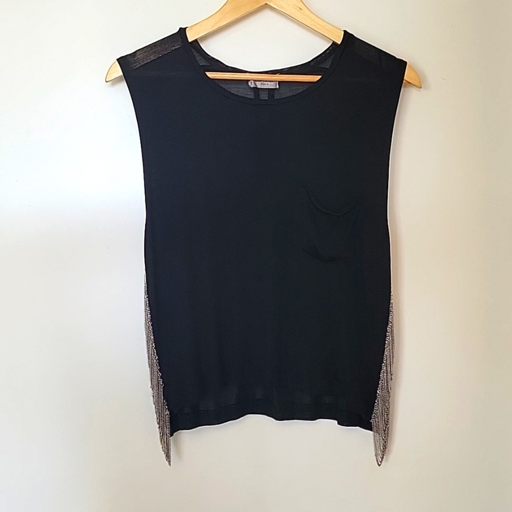 ** ITEM SOLD ON VESTIAIRE **